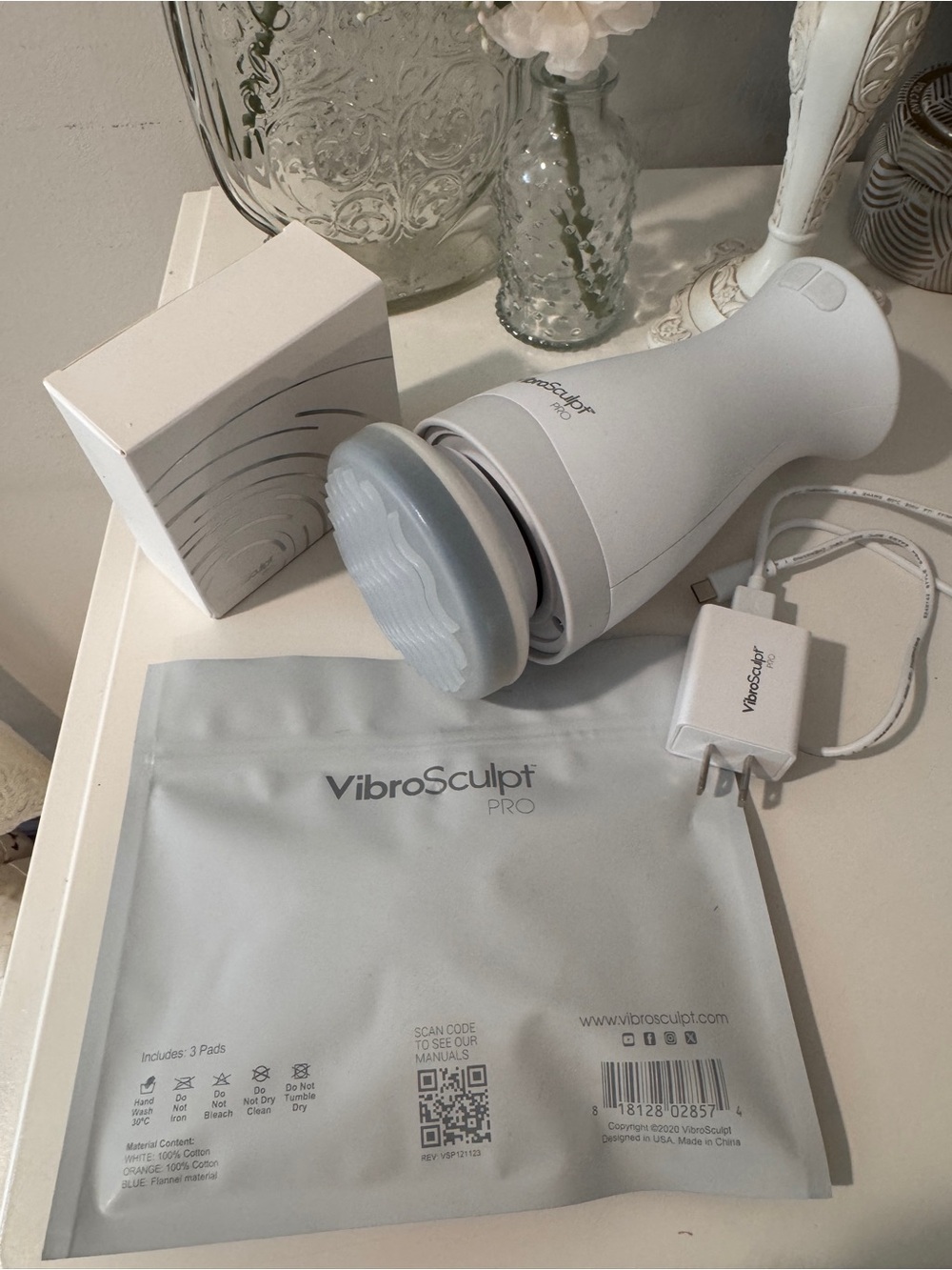 Vibro Sculpt Pro Anti Cellolite Device plus Interchangeable Pads